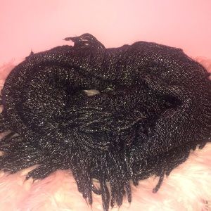 Pretty Infinity Scarf 🧣